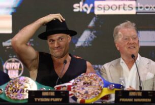 Новини спорту - Воррен зобразив уявлення про бій між Ф&rsquo;юрі та Джошуа у вигляді банкнот