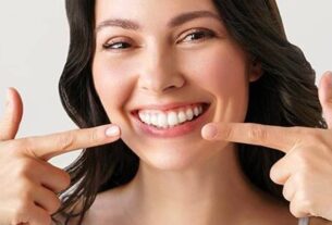 Без категорії - Як відбілити зуби в домашніх умовах