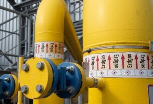 Новини світу - ЄС затвердив відмову від російського газу до 2027 р