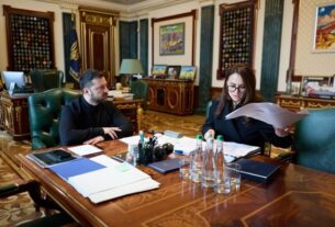 Новини України - Зеленський анонсував кадрові перезавантаження в обороні та енергетиці