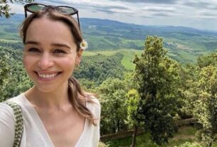 Новини культури - Емілія Кларк зіграла в серіалі про СРСР і викликала критику в мережі