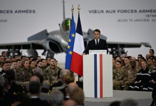 Новини світу - Франція відправила в Гренландію військовий контингент