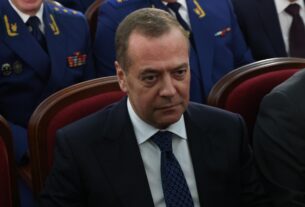 Новини світу - Медведєв пригрозив Фінляндії через "огидну русофобію"