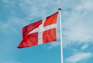 Новини світу - МО Данії заявило про готовність військ стріляти у разі нападу на Гренландію