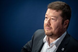 Новини світу - Опозиція Чехії ініціює звільнення спікера Окамури після заяв про Україну