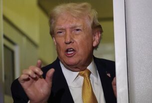 Новини світу - Трамп підтвердив смерть "багатьох кубинців" під час вивезення Мадуро