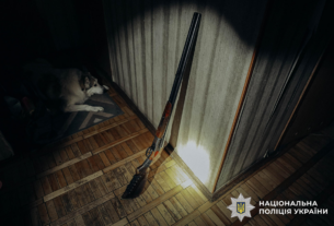 Новини України - У Луцьку затримали чоловіка, який вистрелив у поліцейського