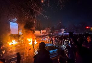 Новини світу - Влада Ірану вперше застосувала дрони проти протестувальників - ЗМІ